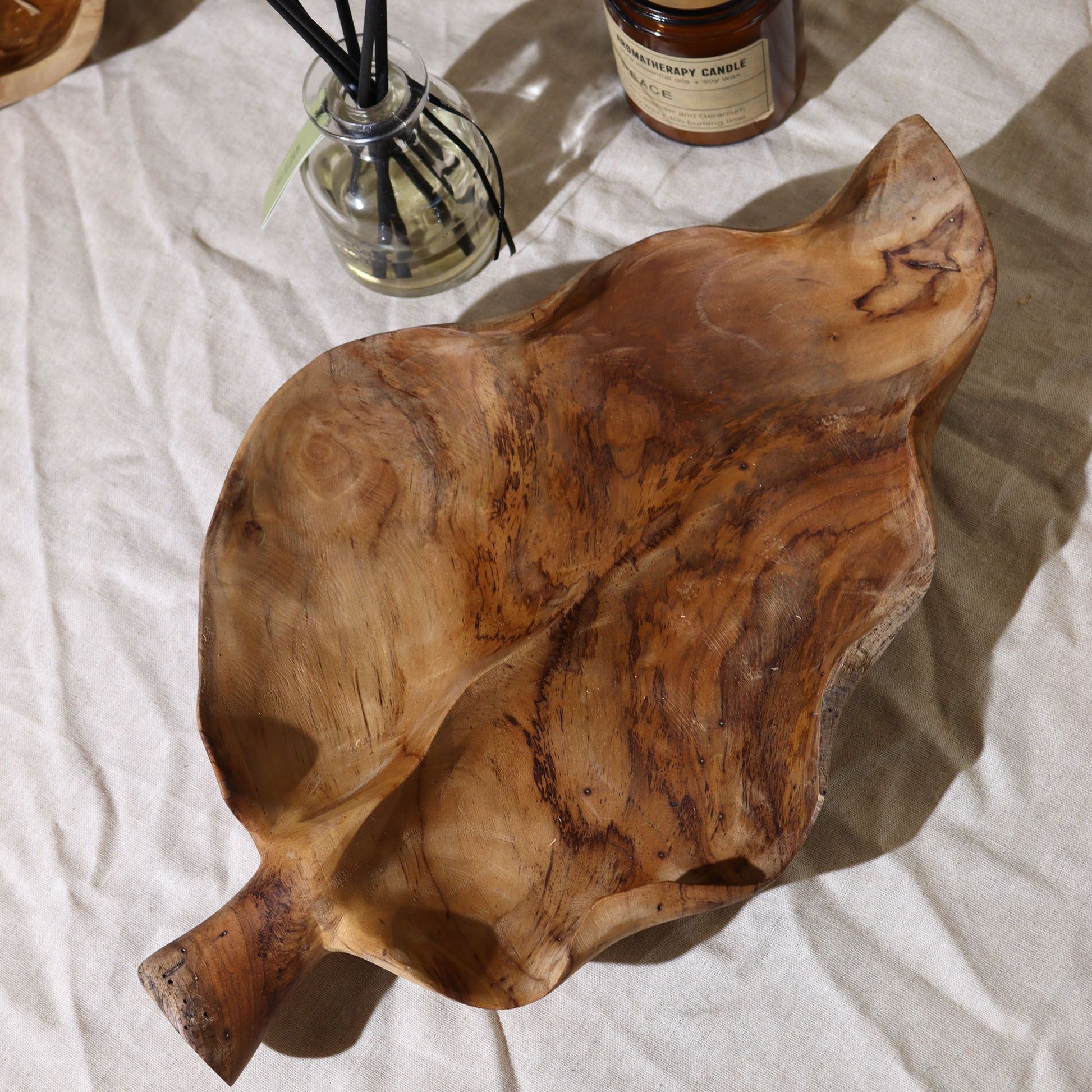 Large Leaf Shaped Teakwood Fruit Bowl - 40x24x5cm