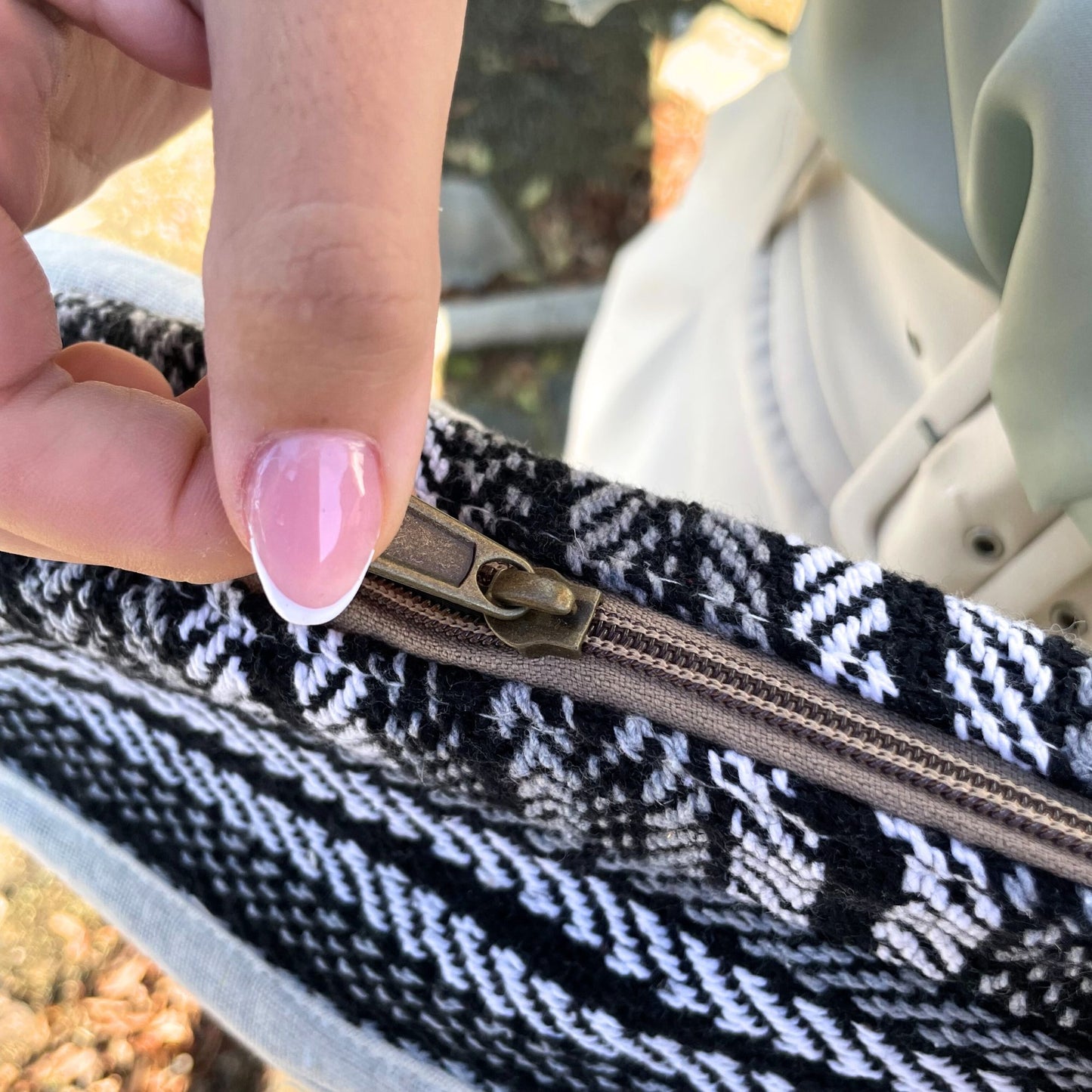 Soft Banjar Laptop Bag - Grey Strips